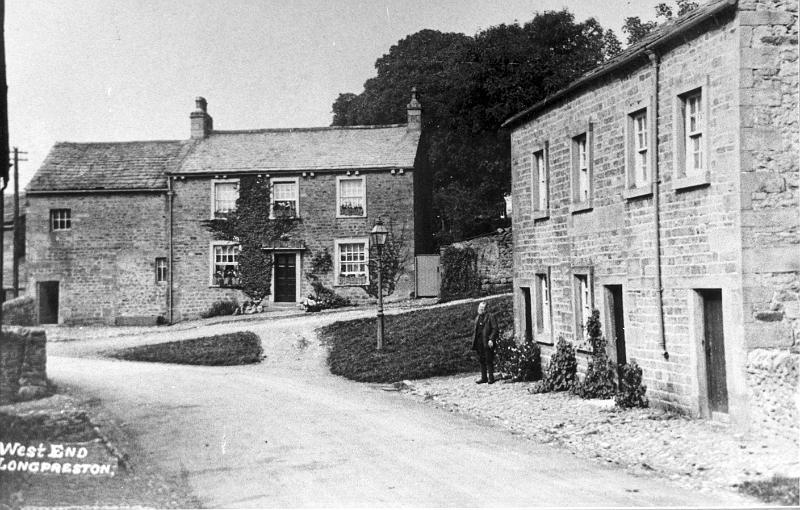 West End- Long Preston - c1900.jpg - Mr Cuddy Hardiman of the local firm of Hardiman and Son; carriers between Settle & Skipton. Photo c1900 at West End, Long Preston.